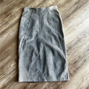 Escada gray leather midi pencil skirt with slit in back worth snaps size 40=10